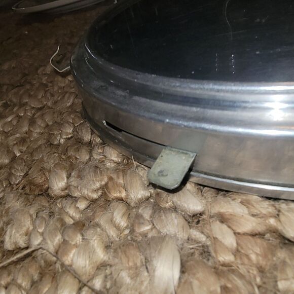 Vintage MIRRO Cake Carrier #2002KM Aluminum Locking Lid w Handle 1950s Excellent - Picture 6 of 16